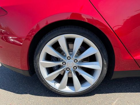 Used 2013 Tesla Model S Performance RWD image 9