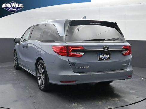 Used 2023 Honda Odyssey Touring image 5
