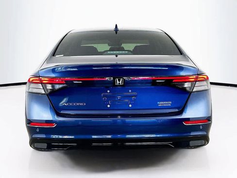 Used 2024 Honda Accord Touring image 5