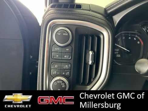 Used 2020 GMC Sierra 1500 SLE w/ LPO, GMC Protection Package AWD/4WD image 18