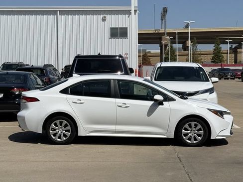 Used 2024 Toyota Corolla LE FWD image 3