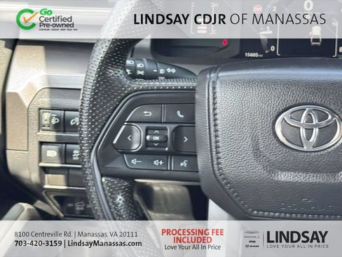 Used 2025 Toyota Tacoma SR5 AWD/4WD image 29