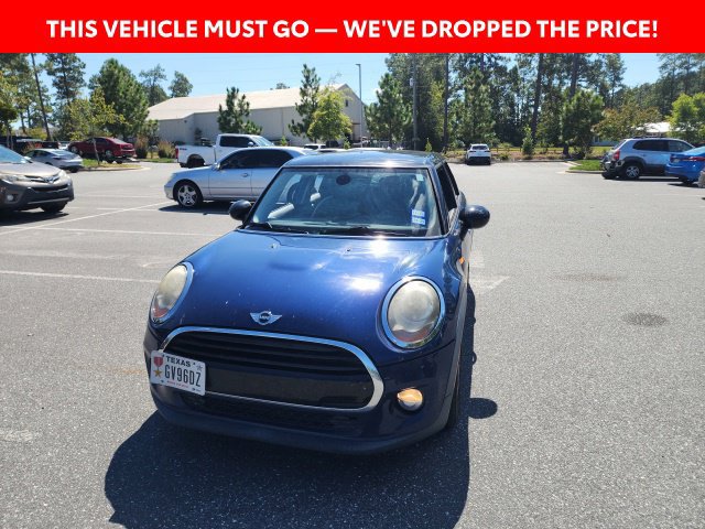 Used 2016 MINI Cooper 4-Door Hardtop FWD image 4