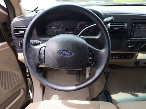 Used 2005 Ford F350 XLT AWD/4WD image 13