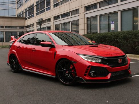 Used 2017 Honda Civic Type R image 1