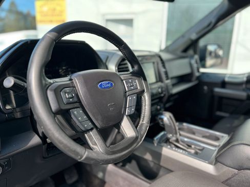 Used 2017 Ford F150 XLT w/ Equipment Group 302A Luxury image 15