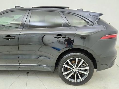Used 2025 Jaguar F-PACE R-Dynamic S image 11