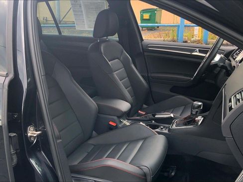 Used 2021 Volkswagen GTI S FWD image 6