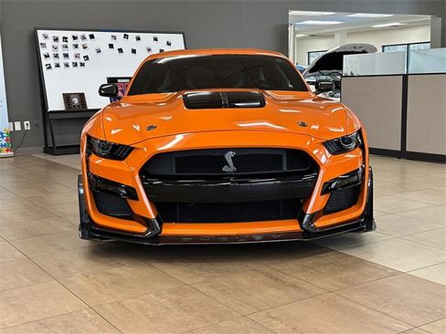Used 2020 Ford Mustang Shelby GT500 w/ Technology Package image 2