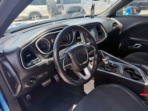 Used 2016 Dodge Challenger R/T Scat Pack w/ Leather Interior Group RWD image 8