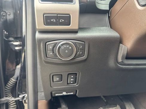 Used 2021 Ford F350 King Ranch w/ King Ranch Ultimate Package AWD/4WD image 27