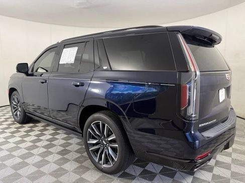 Used 2021 Cadillac Escalade Sport Platinum AWD/4WD image 5
