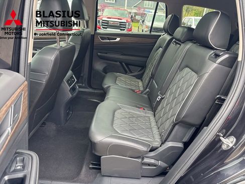 Used 2024 Volkswagen Atlas SEL Premium R-Line AWD/4WD image 37