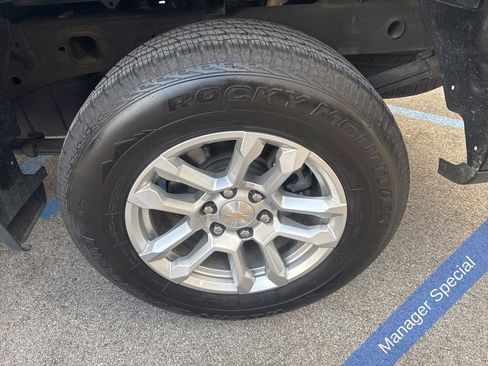 Used 2022 Chevrolet Silverado 1500 LT image 15