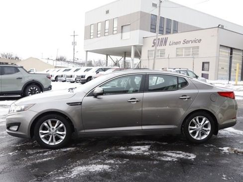 Used 2013 Kia Optima EX image 4