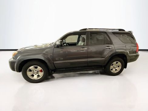 Used 2006 Toyota 4Runner SR5 AWD/4WD image 9