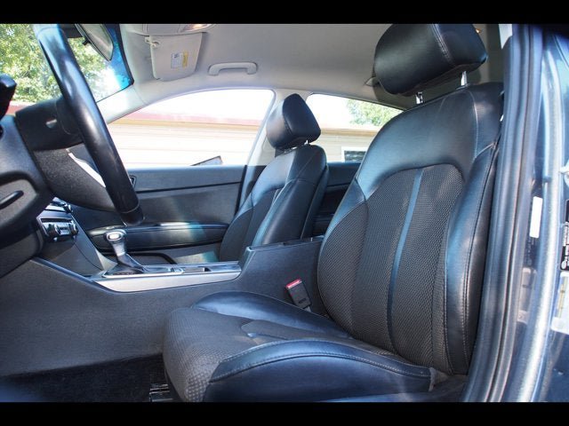 Used 2020 Kia Optima S FWD image 17