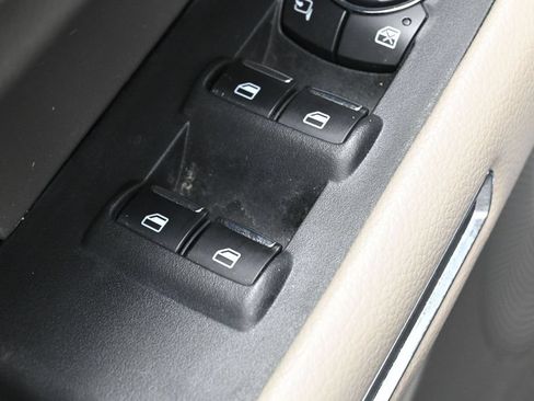Used 2019 Ford Expedition XLT w/ Equipment Group 202A RWD image 13