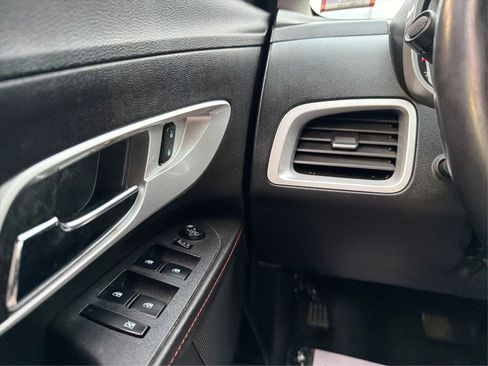 Used 2015 Chevrolet Equinox LT image 18