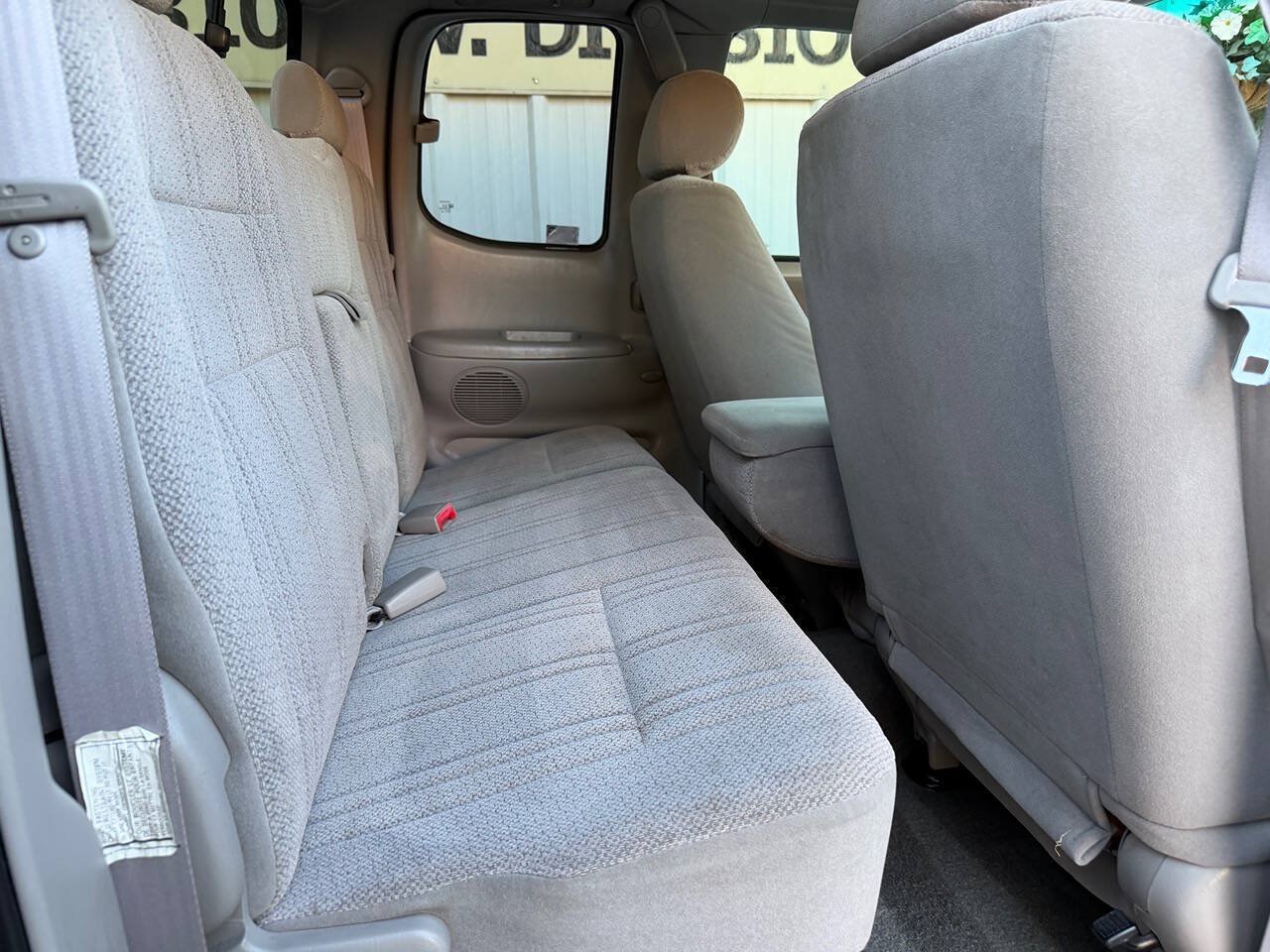 Used 2001 Toyota Tundra SR5 w/ Convenience Pkg RWD image 14
