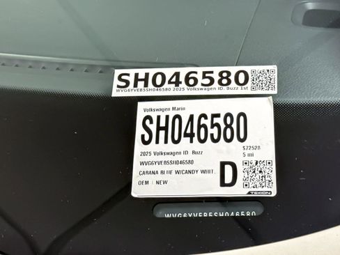 New 2025 Volkswagen ID. Buzz 1st Edition image 28