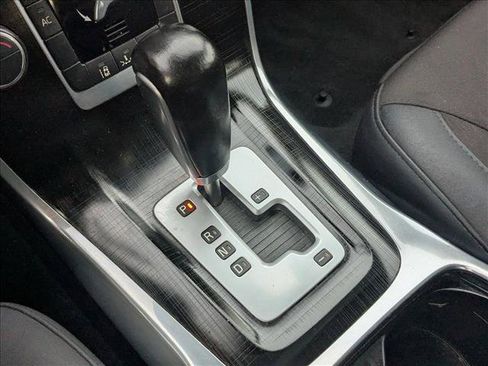 Used 2012 Volvo XC70 3.2 image 12