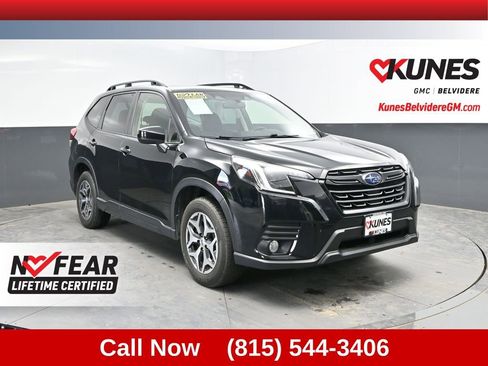 Used 2023 Subaru Forester Premium AWD/4WD image 1