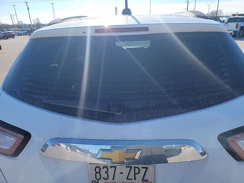 Used 2016 Chevrolet Traverse LT image 11