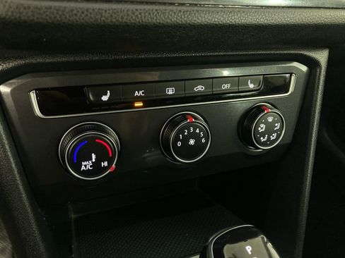 Used 2022 Volkswagen Tiguan S image 7