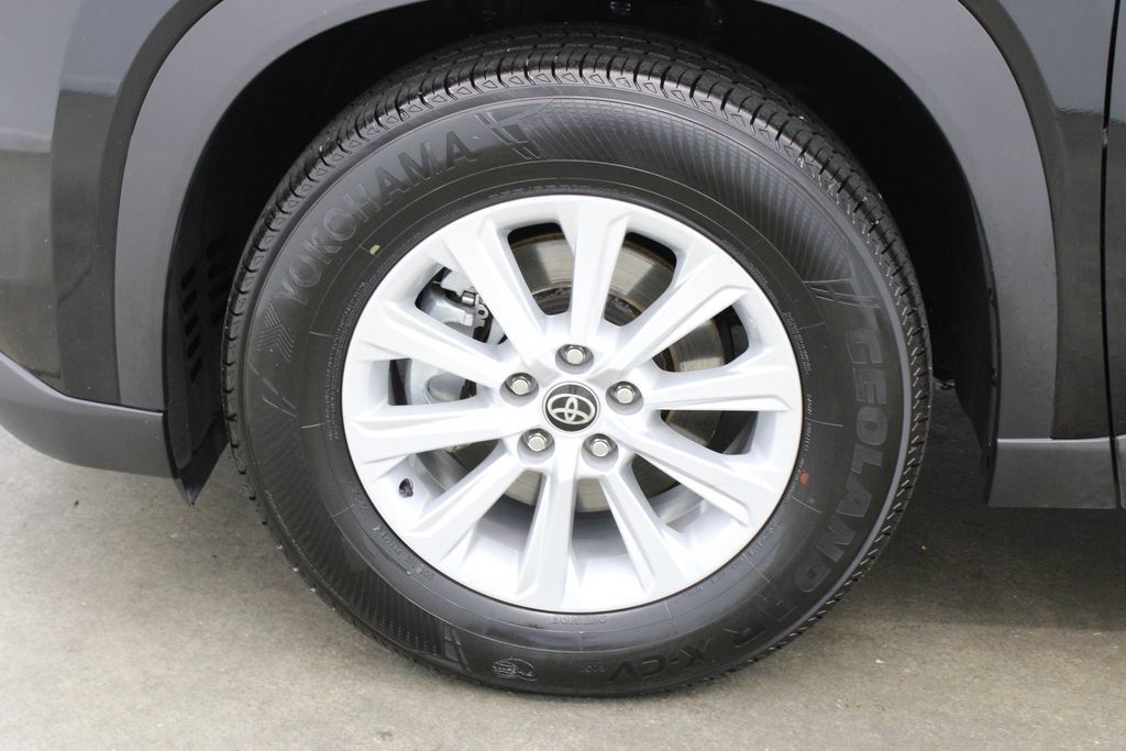Used 2025 Toyota Grand Highlander AWD image 29