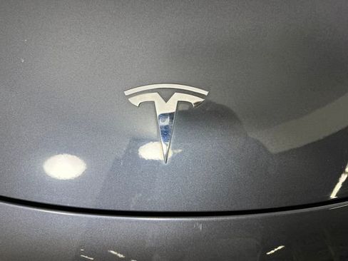 Used 2018 Tesla Model 3 Long Range image 9