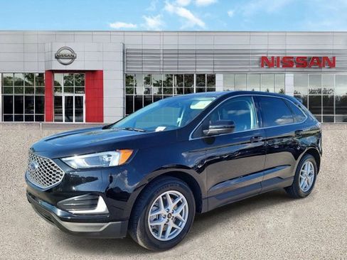 Used 2024 Ford Edge SEL image 8
