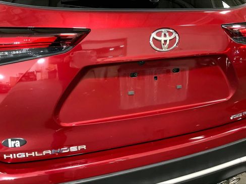 Used 2024 Toyota Highlander XSE AWD/4WD image 31
