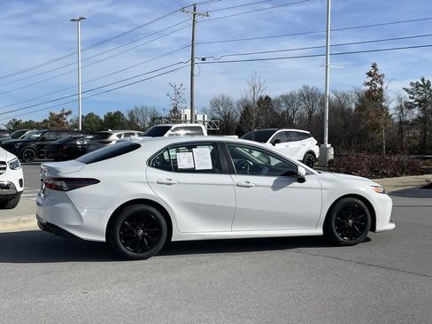 Used 2023 Toyota Camry LE image 8