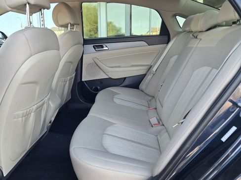 Used 2017 Hyundai Sonata SE image 10