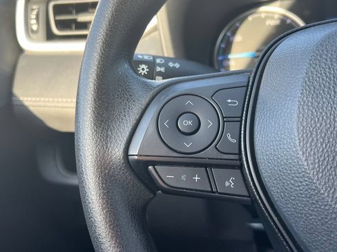 Used 2019 Toyota RAV4 LE AWD/4WD image 21