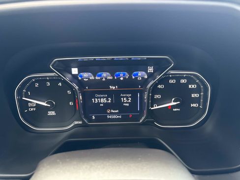 Used 2021 GMC Yukon AT4 w/ AT4 Premium Package AWD/4WD image 21