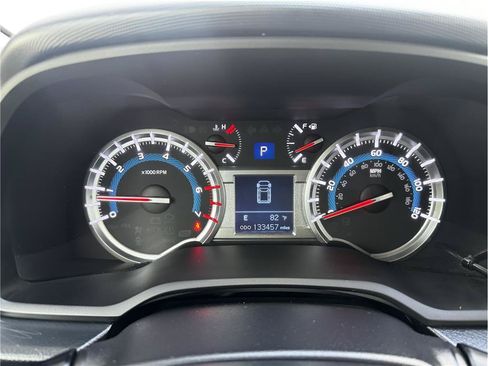 Used 2018 Toyota 4Runner SR5 Premium AWD/4WD image 21
