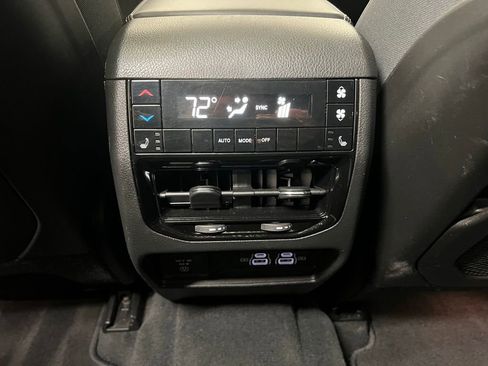 Used 2024 Jeep Grand Cherokee L Overland AWD/4WD image 23