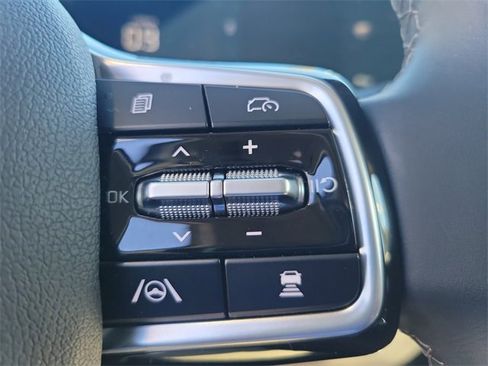 Certified 2024 Kia Sorento S w/ Panoramic Sunroof Package image 22