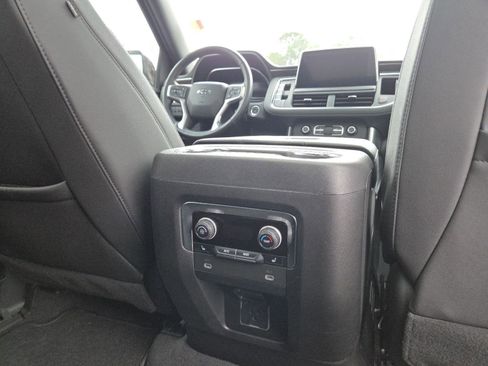 Used 2023 Chevrolet Tahoe Z71 w/ Luxury Package image 29