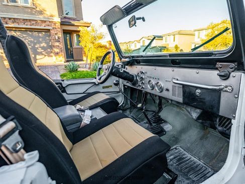 Used 1986 Jeep CJ 7 image 41