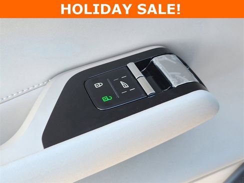 New 2025 Volvo EX90 Ultra image 11