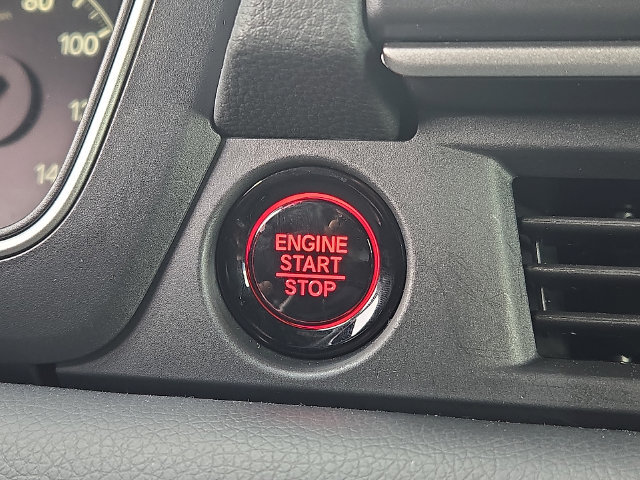 Used 2025 Honda Pilot Sport image 22