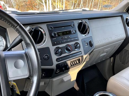 Used 2008 Ford F350 XLT image 6