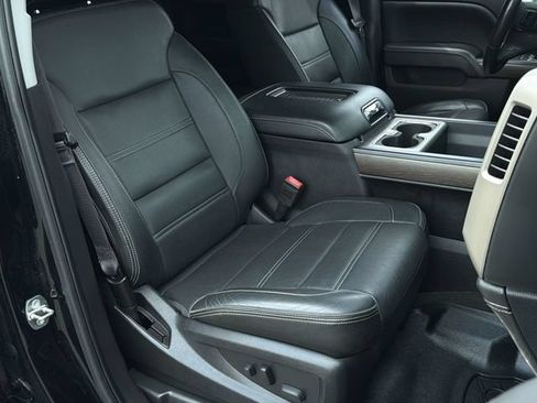 Used 2017 GMC Sierra 1500 Denali w/ Denali Ultimate Package AWD/4WD image 35