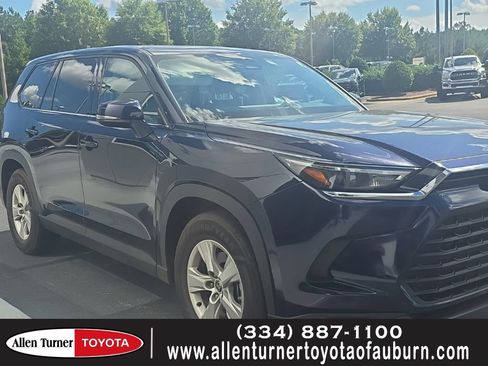 Used 2025 Toyota Grand Highlander FWD image 1
