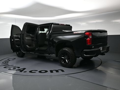 Used 2021 Chevrolet Silverado 1500 Custom Trail Boss w/ Midnight Edition AWD/4WD image 27