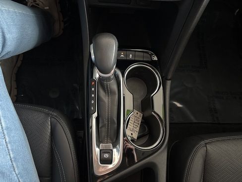 Used 2020 Buick Encore GX Essence image 13