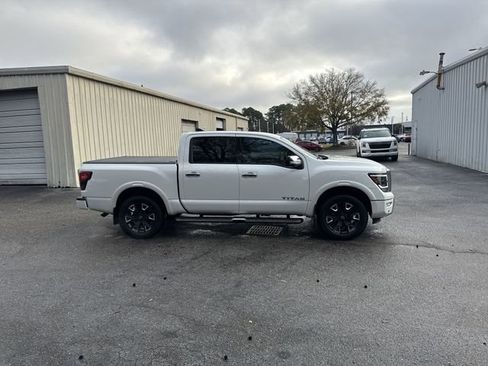 Used 2023 Nissan Titan Platinum Reserve w/ Moonroof Package image 4
